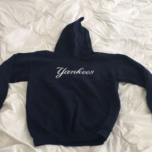 New York Yankees baseball sweatshirt size M
